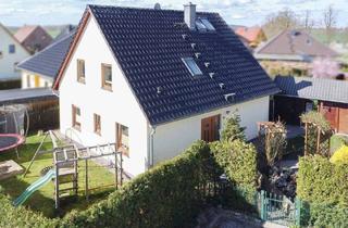 Einfamilienhaus kaufen in 17153 Stavenhagen, Stavenhagen - Zögern Sie nicht: Gepflegtes Einfamilienhaus mit schönem Garten und Carport