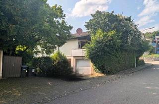 Einfamilienhaus kaufen in 79541 Lörrach, Lörrach - Freistehendes Einfamilienhaus mit Einliegerwohnung