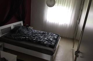 Wohnung kaufen in 50259 Pulheim, Pulheim - Preiswerte sanierte 3-ZW mit Balkon und EBK in Pulheim