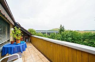 Wohnung kaufen in 90768 Fürth, Fürth - Helle Wohnung mit Dachterrasse und Garage!