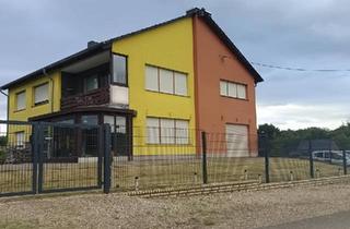 Haus kaufen in 41844 Wegberg, Wegberg - Abgelegene Lage am Wald schönes zwei Familien Generationen - Haus