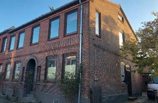 Haus kaufen in 24306 Plön, Plön - Haus in Plön
