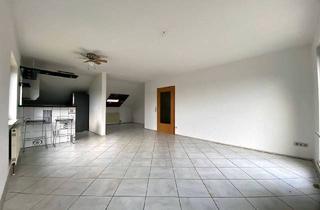 Wohnung kaufen in 74177 Bad Friedrichshall, Bad Friedrichshall - Ruhige 75?m²-DG-Wohnung mit Komfort: Einbauküche & Garage inklusive
