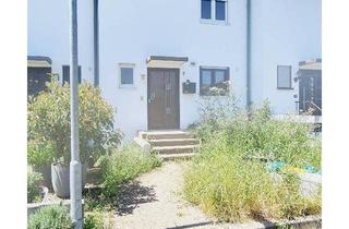 Haus kaufen in 79227 Schallstadt, Schallstadt - Reihenmittelhaus in Schallstadt mit Ausbaupotenzial- modernisierter Dachausbau, Garten & Balkon, Garage & Stellplatz
