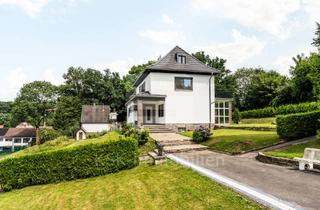 Einfamilienhaus kaufen in 51766 Engelskirchen, Ein Wohntraum mit Charakter: Großzügiges Einfamilienhaus mit vielseitigem Potenzial.