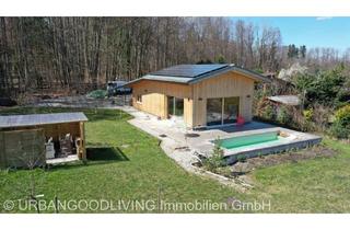 Haus kaufen in 82407 Wielenbach, Modernes Waldchalet mit Privatpool & PV-Anlage Rückzugsort auf 1.703 m² in Toplage