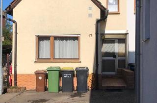 Haus kaufen in 71706 Markgröningen, Markgröningen - Reihenendhaus mit Garten