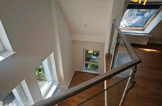 Wohnung kaufen in 13505 Berlin, Berlin - Großzügige Galeriewohnung über 3 Etagen
