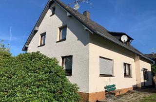 Einfamilienhaus kaufen in 52152 Simmerath, Simmerath - Freistehendes EFH MFH mit Garage