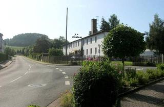Wohnung kaufen in 91245 Simmelsdorf, Simmelsdorf - 2 EG-Wohnungen mit kl. GartenVeranda im ruhigem Rentnerparadies