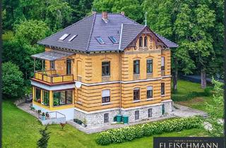 Haus kaufen in 07381 Pößneck, Exklusives Zweifamilienhaus in Pößneck: Eine Synthese aus Historie und Moderne