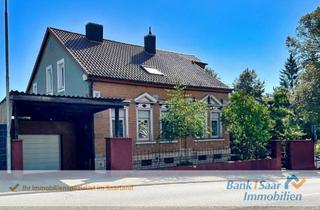 Haus kaufen in 66280 Sulzbach, Ein-/Zweifamilienhaus mit viel Platz und schönem Garten in Sulzbach-Hühnerfeld