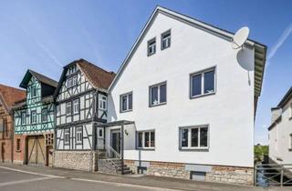 Haus kaufen in 35510 Butzbach, Sofort frei + ohne Denkmalschutzauflagen: Traditionsreiches 3-Haus-Ensemble mit extra Baugrundstück