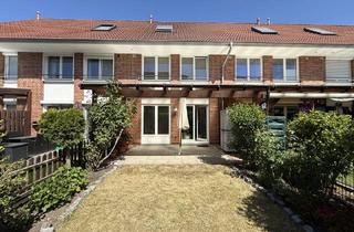 Reihenhaus kaufen in 27283 Verden, Verden, zentral und ruhig: Energieeffizientes Reihenhaus mit Garten und Tiefgaragenstellplatz
