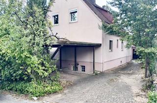 Einfamilienhaus kaufen in 91080 Spardorf, Wecken Sie dieses Einfamilienhaus aus dem Dornröschenschlaf! Wohnen und Leben im schönen Spardorf!