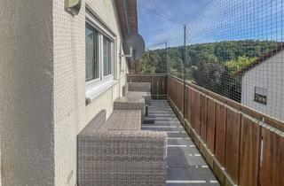 Wohnung kaufen in 74912 Kirchardt, Kapitalanlage – vermietete Dachgeschosswohnung mit Balkon, Garage und Stellplatz