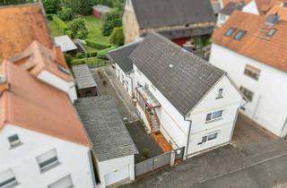 Haus kaufen in 61200 Wölfersheim, Hundeliebhaber aufgepasst: Gut nutzbares Wohnhaus, Hundezwinger, Garage, Nebengebäude, großer Garten