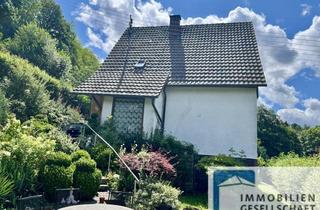 Einfamilienhaus kaufen in 57537 Selbach, Ein-/Zweifamilienhaus in ruhiger Ortsrandlage mit großzügigem Grundstück!