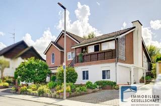 Haus kaufen in 57610 Almersbach, Gepflegtes Zweifamilienhaus mit weitläufigem Grundstück in ansprechender Wohn- und Aussichtslage!