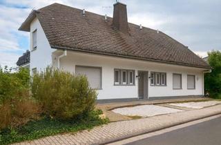 Mehrfamilienhaus kaufen in 65307 Bad Schwalbach, Gepflegtes Mehrfamilienhaus mit 10 WE, sonniger Hanglage, Balkonen, voll vermietet, >5% Rendite