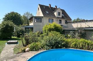 Einfamilienhaus kaufen in 01683 Nossen, Attraktives Einfamilienhaus mit 8 schönen Zimmern und vielen Garagen in Nossen