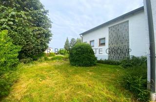 Einfamilienhaus kaufen in 85049 Ingolstadt, Einfamilienhaus mit großem Grundstück und Ausbaupotenzial!