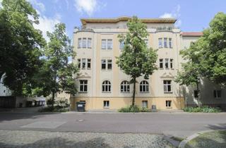 Wohnung kaufen in 39106 Magdeburg, Eigentumswohnung in City-Lage mit Carport und Fahrstuhl