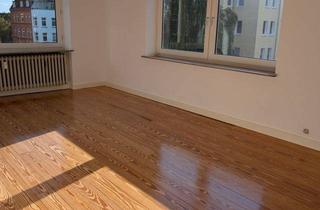 Wohnung mieten in 24105 Kiel, Charmante 3-Zimmer-Wohnung im 2. OG in der Wrangelstraße