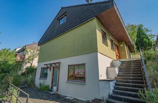 Einfamilienhaus kaufen in 74376 Gemmrigheim, Freistehendes EFH mit Einliegerwohnung, Wintergarten, 2 Garagen & Sonnengrundstück in Hanglage