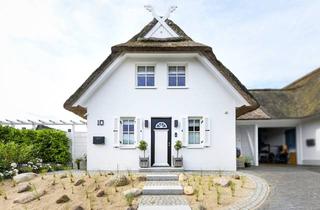Haus kaufen in 23730 Neustadt, Reetdach-Romantik am Meer – Wohnglück nur Schritte vom Strand