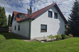 Haus kaufen in 72531 Hohenstein, Wohnhaus mit zwei Einheiten und großzügigem Garten