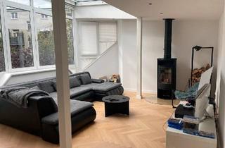 Wohnung kaufen in 22769 Hamburg, Hamburg - Eigentumswohnung Eimsbüttel mit Dachterrasse Altbau