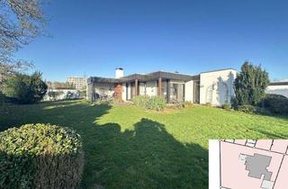 Haus kaufen in 86343 Königsbrunn, Freistehender Bungalow 174 m²-Wfl. + ca. 120m² ca. ELW, Büro, 1.277 m² Grund, Doppelgrg.