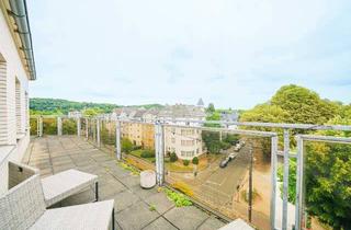 Wohnung mieten in 40235 Düsseldorf, Düsseldorf-Grafenberg: Helle Wohnung mit umlaufender Dachterrasse ohne Fahrstuhl
