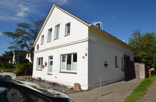 Haus kaufen in 26954 Nordenham, Zweifamilienhaus mit Garage in Nordenham