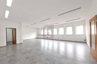 Büro zu mieten in 82110 Germering, HELLE FLÄCHE MIT 4 STELLPLÄTZEN DIREKT VORM HAUS