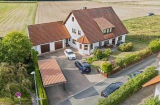 Haus kaufen in 91091 Großenseebach, Charmantes Zweifamilienhaus mit Einliegerwohnung in Großenseebach