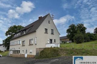 Anlageobjekt in 57610 Ingelbach, Wohn-/ Geschäftshaus mit drei Wohnungen, ehem. Gaststätte/ Kneipe und geräumigem Saal in Ortsmitte!