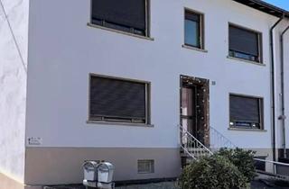 Haus kaufen in 66701 Düppenweiler, TOP gepflegtes Zwei- Dreifamilienhaus mit Garage in zentraler Lage von Beckingen- Düppenweiler