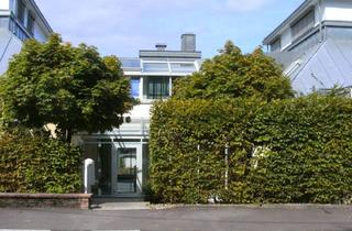 Wohnung kaufen in 76530 Baden-Baden, Baden-Baden - Exklusive 3,5-Zimmerwohnung am Stadtwald von Baden-Baden gelegen