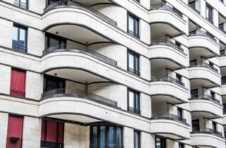 Wohnung kaufen in Mariane-Von-Rantzau-Straße 8, 10243 Berlin, Berlin - First-Class-Rückzugsort: Design trifft Funktion, Loggia & Ausblick