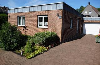 Einfamilienhaus kaufen in 45772 Marl, Marl - Alt-Marl: Bungalow 171m² auf 2 Ebenen, 490m² Kaufgrundstück, Haus