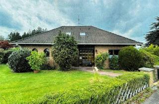 Haus kaufen in 58791 Werdohl, Werdohl - Ein-Zweifamilienhaus, Winkelbungalow, freistehend