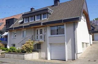 Einfamilienhaus kaufen in 58119 Hagen, Hagen - Großzügiges Einfamilienhaus mit 2 Bädern, G-WC, überdachter Terrasse und Garage in Hohenlimburg