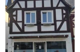 Haus kaufen in 36381 Schlüchtern, Schlüchtern - Haus mit Ladenlokal Schlüchtern Innenstadt