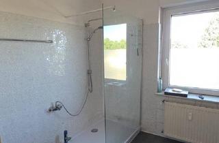 Wohnung kaufen in 38239 Salzgitter, Salzgitter - 3,5-Zi.-Wohnung kernsaniertes Bad + Garage +Keller+ Garten