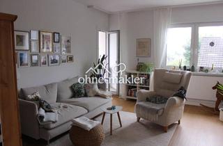 Wohnung kaufen in 34270 Schauenburg, Renovierte 3-Zimmer-Wohnung mit Südbalkon, Garage und Aussicht in ruhiger Lage!