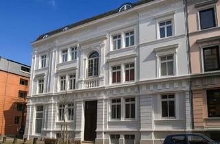 Wohnung kaufen in 22767 Hamburg, Denkmalschutz: Kernsanierte Endetage mit Dachterrasse und 360°-Panoramablick über Hamburg