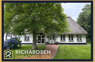Haus kaufen in 25872 Wittbek, Reetgedecktes Anwesen auf einem parkähnlichen Grundstück in ruhiger Ortsrandlage in Wittbek