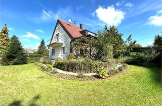 Einfamilienhaus kaufen in 89346 Bibertal, Raum für Ihre Ideen – Haus in Bühl mit großem Potenzial und viel Platz!